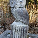 クローバーステーキハウス - 沢山のフクロウ（不苦労）があります