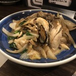 牡蠣ひよっこ商店 - 牡蠣と野菜のバターソテー