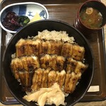 あなごめしうえの - あなごめし（アップ１）