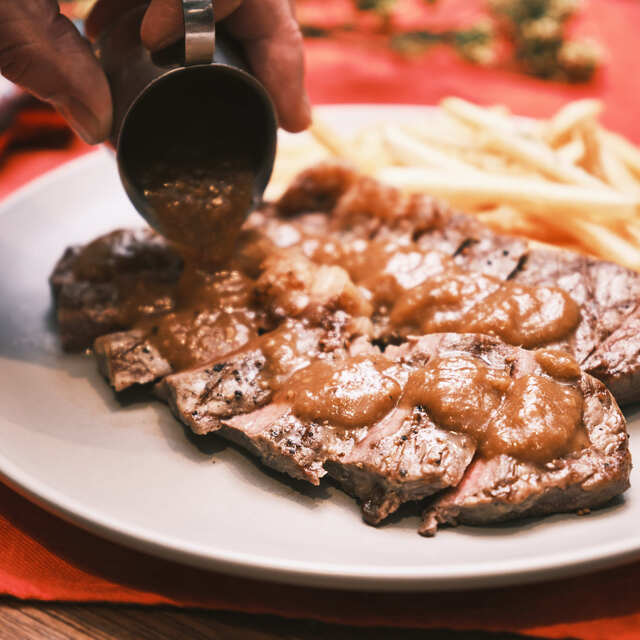 ume　手羽チップス　牛肺 BUTCHER&WINE - Shinsaibashi/Hamburger steak | Tabelog