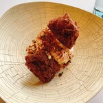 MAISON LAFITE - 熟成栗のムース、ローズマリーの香りをつけたミルクアイス、カカオのスポンジデザート