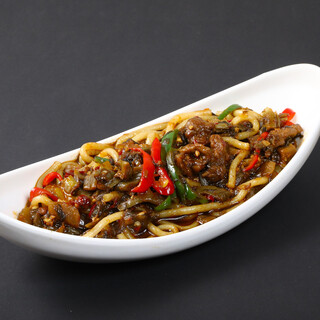 お得なランチセットでラム肉を楽しむ♪17時までランチ営業中