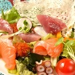 IPPO - 海鮮サラダ