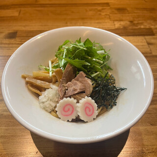 〆メニューも充実！まぜそばや塩ラーメンなど麺メニューが一押し
