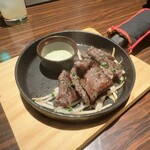 286421062 - 牛ハラミの鉄板焼き