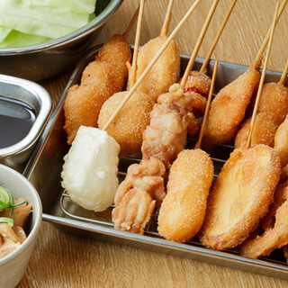 秘伝ソースは二度漬け禁止！たっぷりと付けて召し上がれ◎