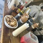 夢街道 - 色んなタレがかけれます。あまだれがオススメ