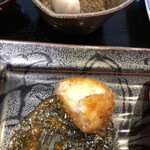 中納言 - クリーム伊勢海老コロッケ、ほぼクリームですがこのオレンジ色のソースに伊勢海老の殻や味噌味が染み混んで美味しいです。