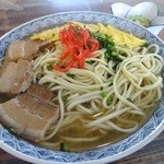 「与那国そば（大）」（800円）