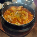 明心館 - グツグツの土鍋
