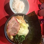 横浜ラーメン とんこつ家 - 