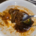 キッチン ブルー グローブ - 残り少ないビーフ