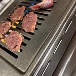 鶏の焼肉 ピリ辛鶏 - 