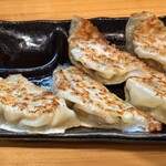 福来 中華料理 - 餃子350円