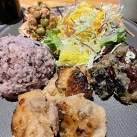 W Toranomon -the market- - 