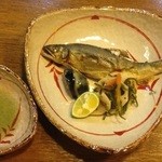 明石旬楽よもぎ - 若鮎は身離れもよく蓼酢で