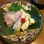 明石旬楽よもぎ - 造里は鱧の湯引き梅肉和え、白身、と烏賊、刺身のケンは山芋、山葵のみで頂く。