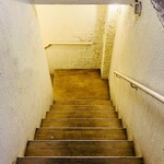 Fry家 - 20250217B1Fへの階段