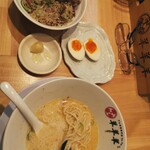 ラム白湯専門店 羊羊羊 - 