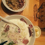 ラム白湯専門店 羊羊羊 - 