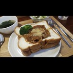 キッチン ブルー グローブ - 昨年２月は、ブレッドカップ IN ハッシュドビーフ