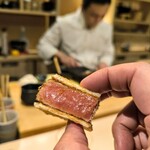 奥 - マグロのかつサンド