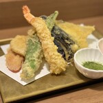 京出汁おでんと旬菜天ぷら 鳥居くぐり - 