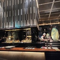 DINING & BAR TABLE 9 TOKYO - 