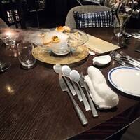 DINING & BAR TABLE 9 TOKYO - 