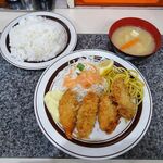 洋庖丁 - カキフライ定食（大盛）1,150円