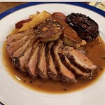 フランス家庭料理とワインのお店Takebou - 鴨と林フォアグラソテー添え