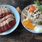 きのこの里 鈴加園 - 秩父谷捕獲　猪肉・鹿肉　野菜盛り合わせ　