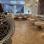 カフェ ディオール バイ アンヌ=ソフィー・ピック - 