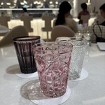 カフェ ディオール バイ アンヌ=ソフィー・ピック - 