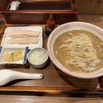 炭火焼濃厚中華そば 奥倫道 - 