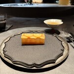 VERT - 『甘味②』
      羊羹
      　コンターレという金柑（フレッシュ）の層
      　阿波すず香とアニスヒソップの層
      　乳酸発酵させたコンターレの層
      
      『お茶②』
      阿波晩茶＋黒文字・ローズマリー