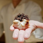 鮨 一幸 - とらふぐの白子トリュフがけ