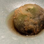 VERT - 『甘味④』
      ・宮古島の無花果のシンプルなフリット
      ・ソースは凝ったものを（詳細は本文）
      
      『お茶④』
      マルヒ製茶様の香駿和紅茶
      （2023/01仕入れなので二年熟成）