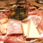 ル バー ラヴァン サンカンドゥ アザブ トウキョウ - 