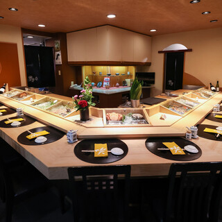 【個室完備】ゆったりと寛げる上質な雰囲気の店内