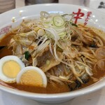 蒙古タンメン中本 - 北極やさいシャキシャキ野菜アップ