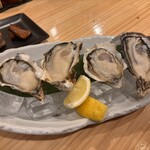 オイスター&スモークドバーサンゴ - 牡蠣4種プレート