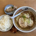 鶴見塩元帥 - 天然塩ラーメンAセット　唐揚げ1個