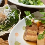 魚～ずまん - 菜の花のおひたし　豚の角煮