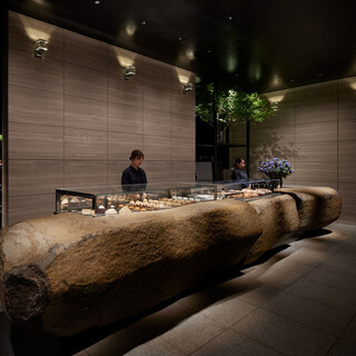 アマンの哲学を随所に感じる、自然の息吹が生きた開放的な空間