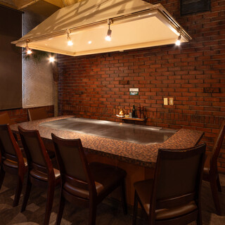 創業より22年愛され続ける居心地の良い空間で寛ぐひとときを…