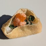 一口いなりむろや　 - サーモントラウトといくらの親子いなり　