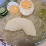 焼肉・冷麺ヤマト - 果物トッピングはリンゴ