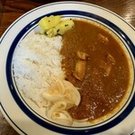 カレー食堂カタルカ - 青森県産ガーリックポークカレー¥900