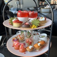 DINING & BAR TABLE 9 TOKYO - 